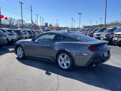 New 2026 Ford Mustang Coupe image 4
