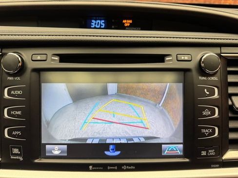 Used 2019 Toyota Highlander AWD V6 image 20