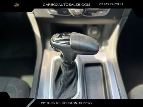 Used 2019 Dodge Charger R/T RWD image 12