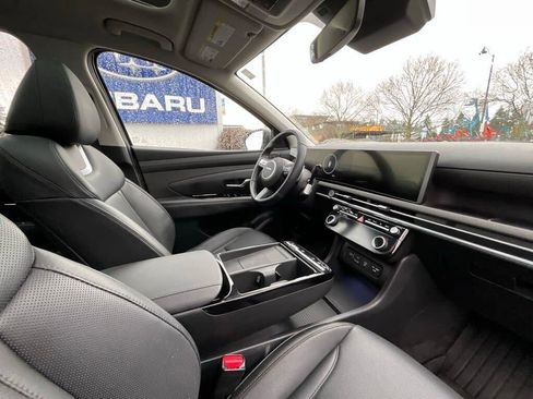 Used 2025 Hyundai Tucson Limited image 18