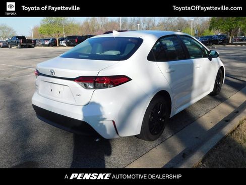 Used 2024 Toyota Corolla LE image 4