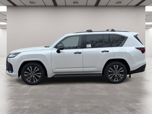 New 2026 Lexus LX 600 4WD w/ Premium Package image 2