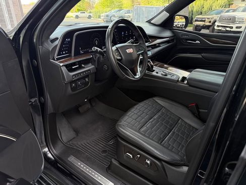 Used 2022 Cadillac Escalade Sport Platinum AWD/4WD image 33