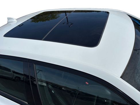 Used 2023 Chrysler 300 S RWD image 11
