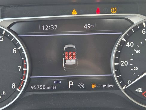 Used 2022 Nissan Pathfinder Platinum w/ Cargo Package image 17