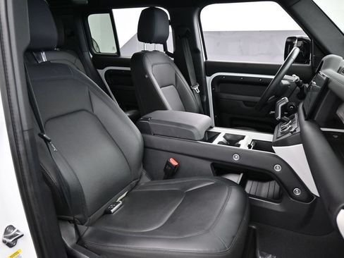 Used 2025 Land Rover Defender 110 S AWD/4WD image 59