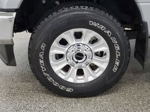 Used 2022 Ford F250 XL w/ STX Appearance Package image 10