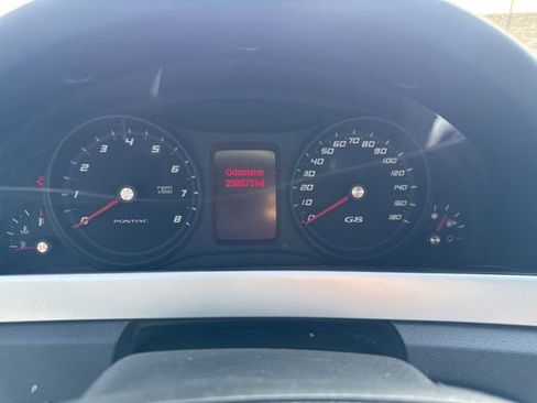 Used 2009 Pontiac G8 w/ Premium Package image 17