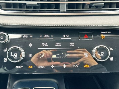 Certified 2026 INFINITI QX60 Luxe w/ Cargo Package image 17