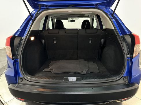 Used 2018 Honda HR-V EX image 32