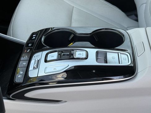 Used 2022 Hyundai Tucson Limited image 32