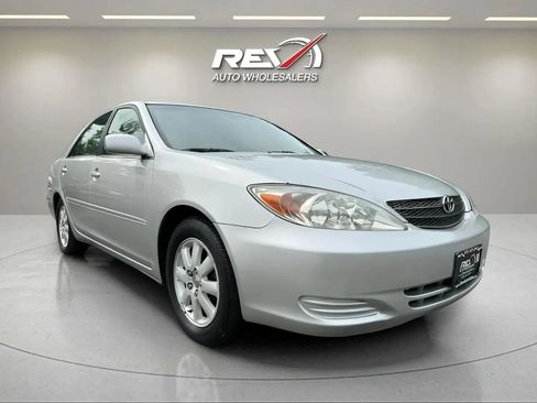 Used 2002 Toyota Camry XLE image 39