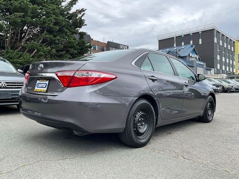 Used 2015 Toyota Camry LE FWD image 8