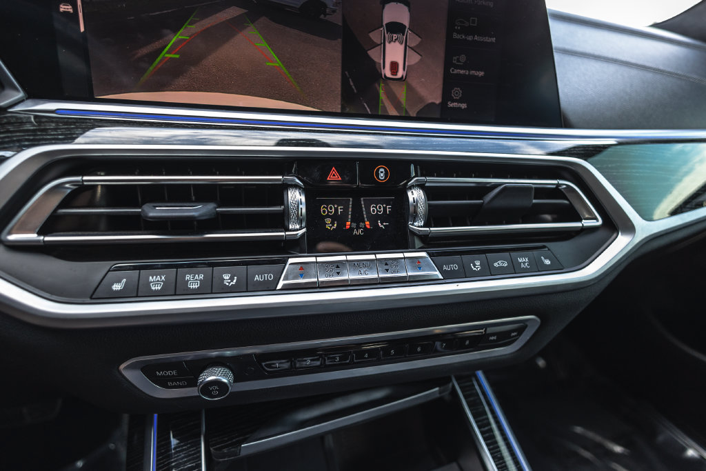 Used 2022 BMW X7 M50i AWD/4WD image 18