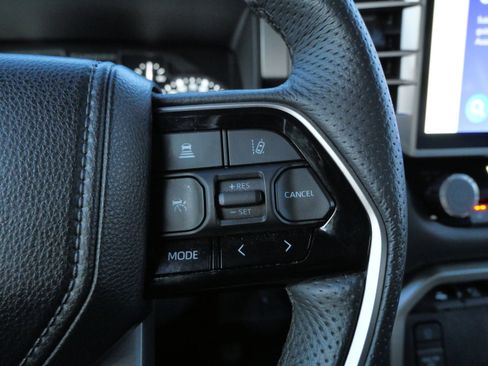 Used 2023 Toyota Tundra Limited image 29