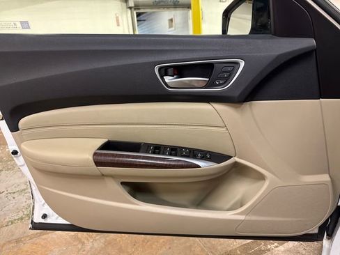 Certified 2018 Acura TLX FWD image 20