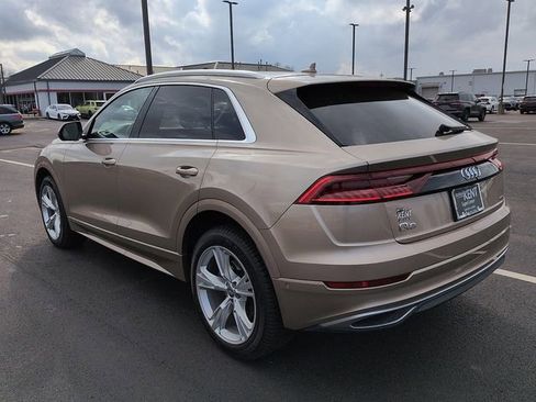 Used 2019 Audi Q8 Prestige w/ Luxury Package image 5