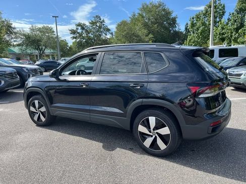 Used 2025 Volkswagen Taos S AWD/4WD image 5
