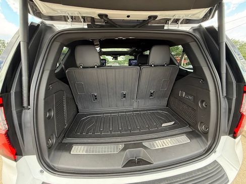 Used 2025 GMC Yukon Denali w/ Denali Reserve Package AWD/4WD image 27