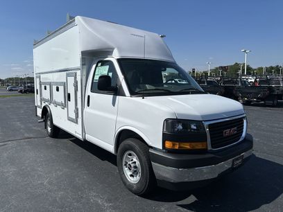 New 2025 GMC Savana 3500 w/ Power Convenience Package