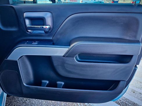 Used 2017 Chevrolet Silverado 1500 LT w/ LT Convenience Package image 34