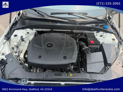 Used 2020 Volvo V60 T5 Cross Country AWD/4WD image 25