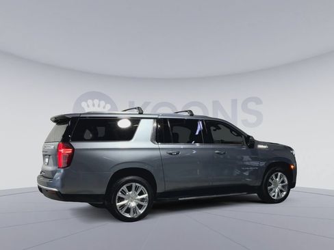 Used 2022 Chevrolet Suburban High Country AWD/4WD image 12