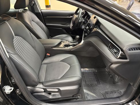 Used 2023 Toyota Camry SE FWD image 15