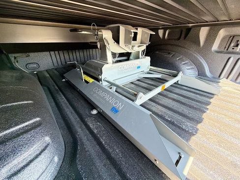 Used 2022 Ford F350 Platinum AWD/4WD image 37