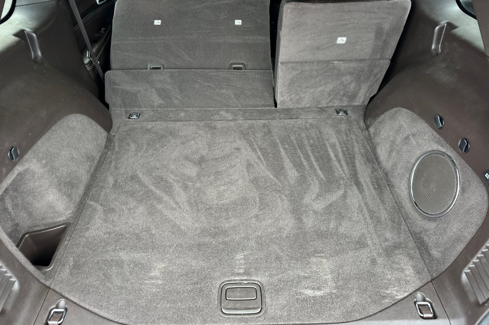 Used 2019 Jeep Grand Cherokee Overland AWD/4WD image 17