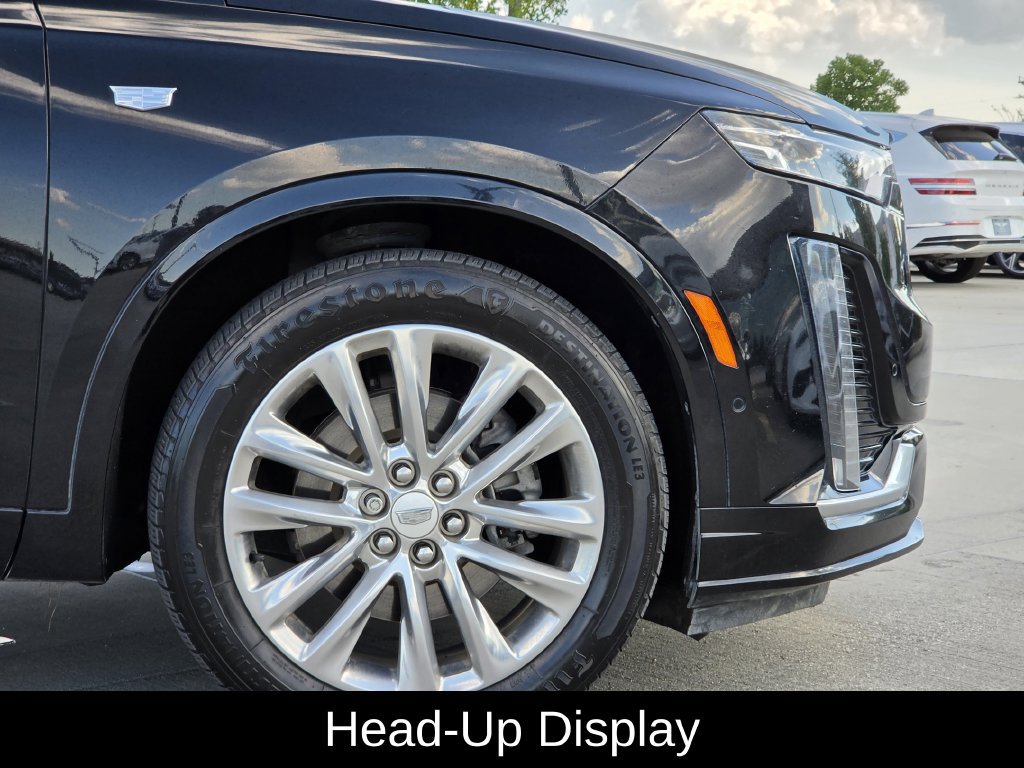 Used 2023 Cadillac XT6 Premium Luxury w/ Technology Package FWD image 10