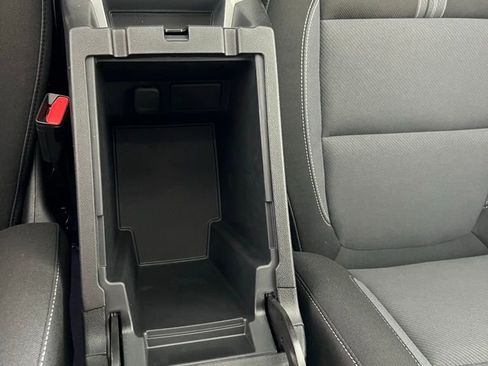 New 2025 Chevrolet Blazer LT w/ Midnight/Sport Edition image 15