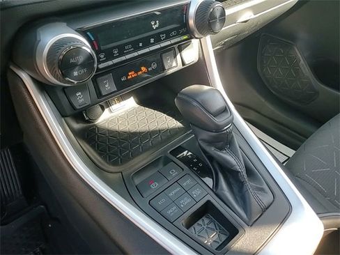 Certified 2023 Toyota RAV4 XLE w/ Convenience Package image 19