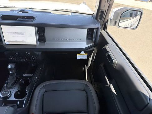 New 2026 Ford Bronco Outer Banks AWD/4WD image 16