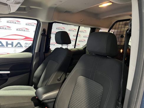 Used 2020 Ford Transit Connect XLT image 24