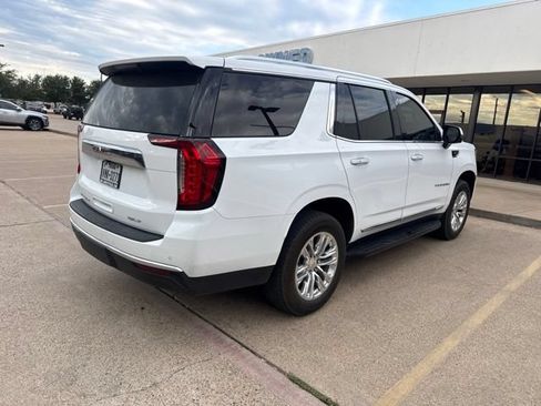 Used 2022 GMC Yukon SLT w/ SLT Premium Package AWD/4WD image 3