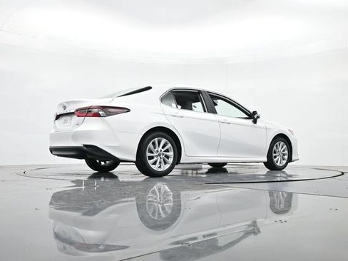 Used 2024 Toyota Camry LE FWD image 31
