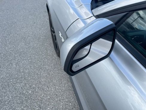 Used 2019 Ford Mustang GT Premium image 34