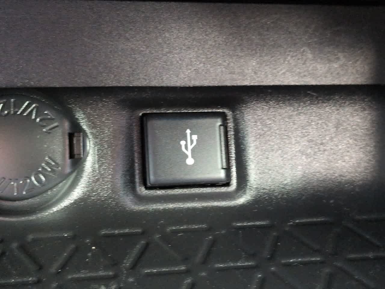 Certified 2021 Toyota RAV4 LE FWD image 20