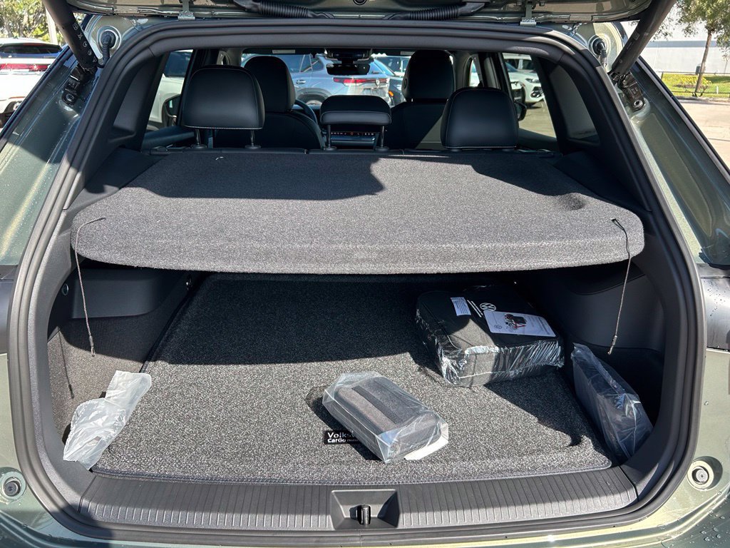New 2026 Volkswagen Tiguan SE R-Line FWD image 44