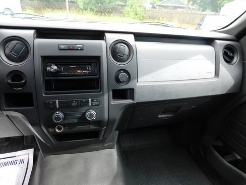 Used 2012 Ford F150 XL w/ XL Decor Group RWD image 6