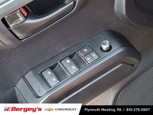 Used 2017 Toyota Tacoma SR w/ Tow Package AWD/4WD image 28