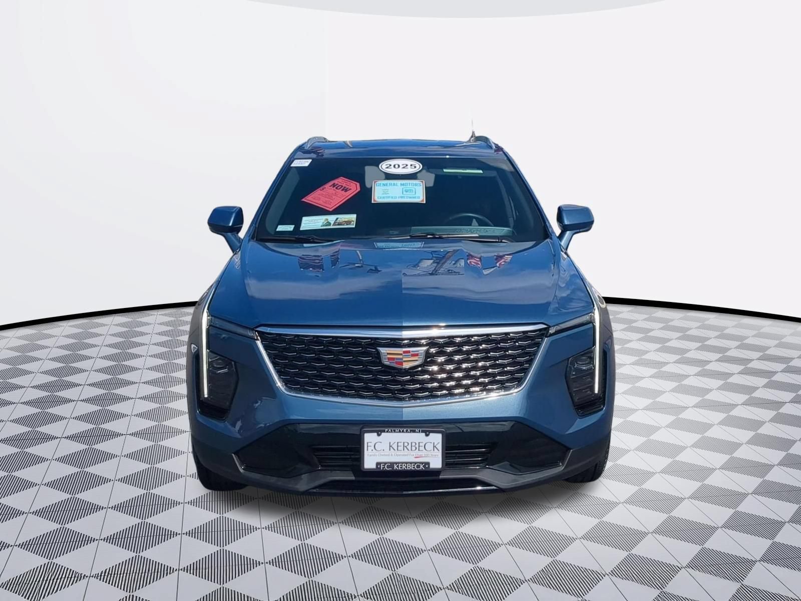 Certified 2025 Cadillac XT4 Premium Luxury AWD/4WD image 3