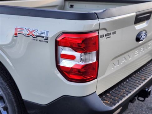 New 2025 Ford Maverick XLT w/ XLT Luxury Package image 9