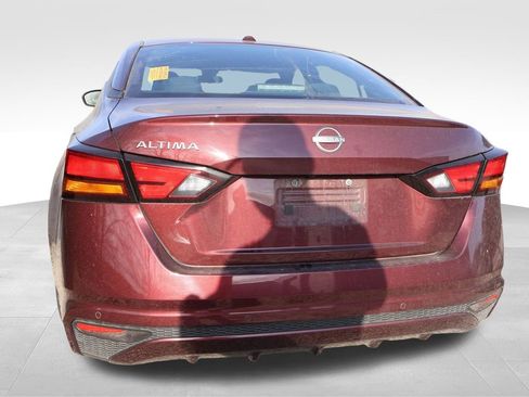 Used 2025 Nissan Altima 2.5 SV image 16