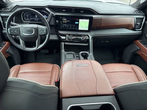 Used 2024 GMC Sierra 3500 Denali Ultimate image 15
