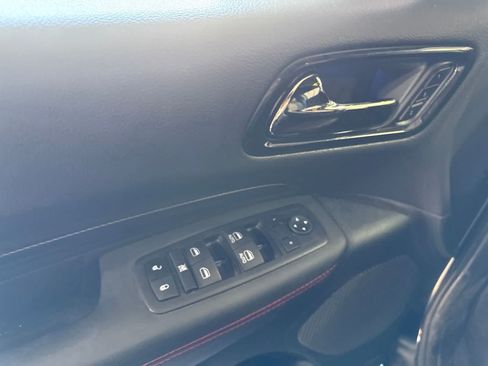 Used 2024 Dodge Durango GT RWD image 17