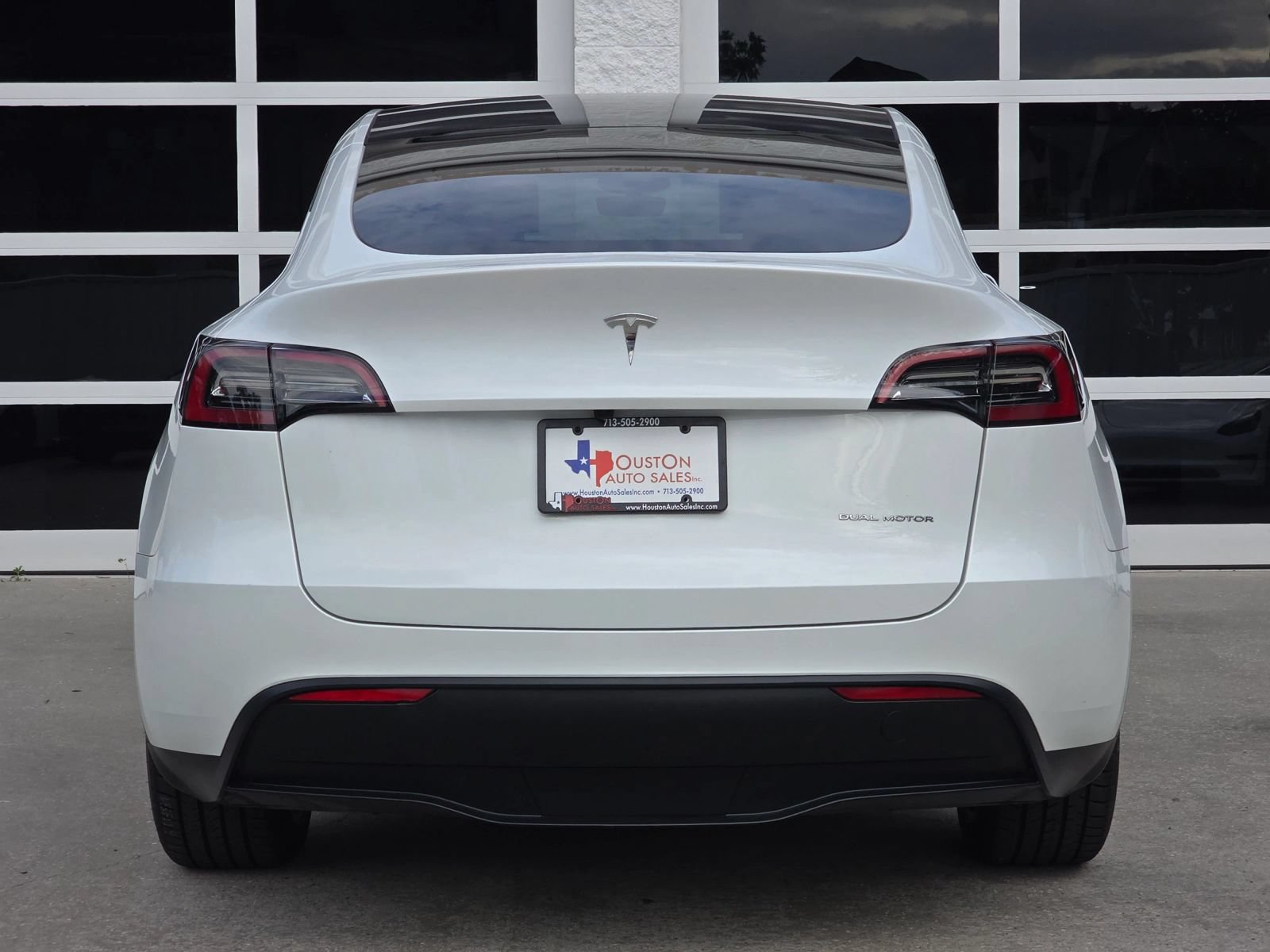 Used 2023 Tesla Model Y Long Range AWD/4WD image 6