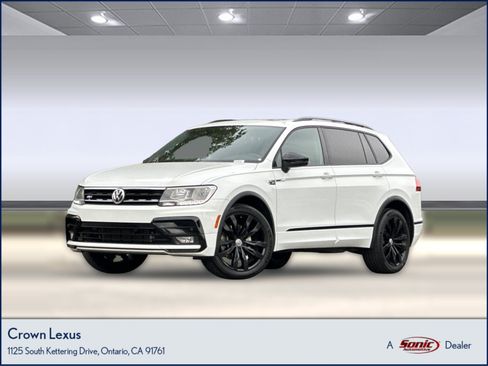 Used 2020 Volkswagen Tiguan SE R-Line FWD image 1