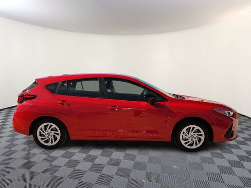 Used 2025 Subaru Impreza 2.0i image 5